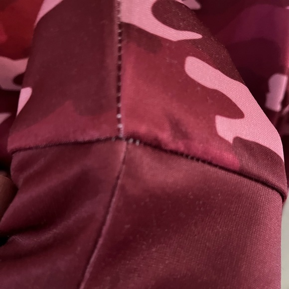 NFL Retired Print, Washington Redskins, Red Cammo, Size Medium - Picture 5 of 8